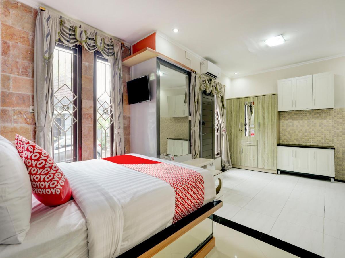 Oyo 90131 Liberty Guest House Sempidi Exterior photo